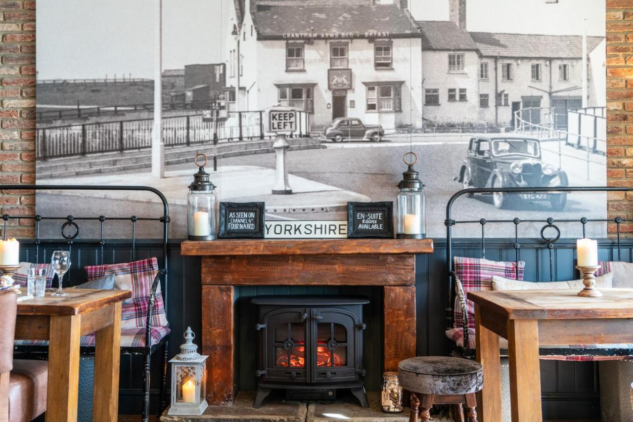 Hotel Grantham Arms Boroughbridge Esterno foto